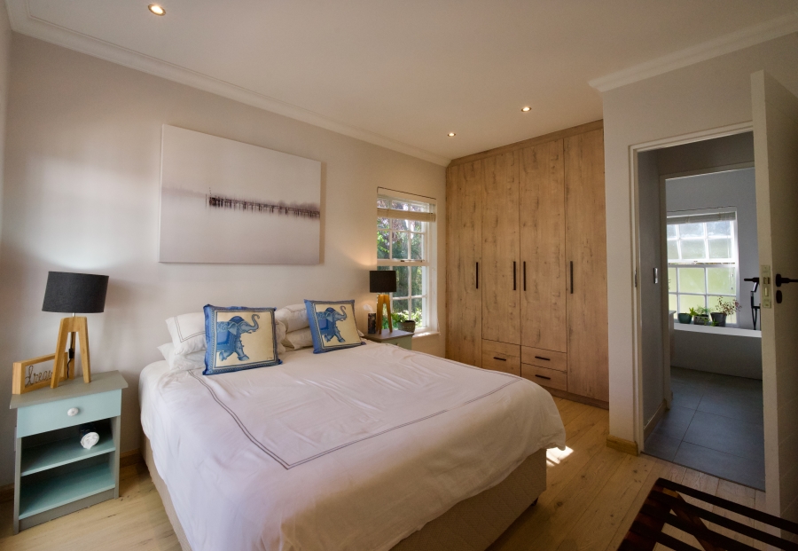2 Bedroom Property for Sale in Zevenwacht Farm Village Western Cape